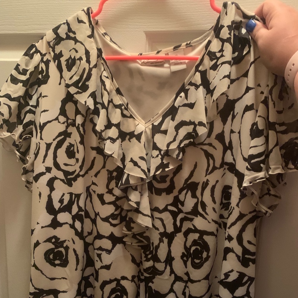 Cute dress top